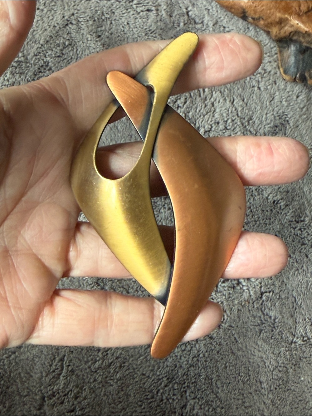 Vintage Kim Craftsmen modernist copper and brass boomerang pin, signed. MCM - Picture 10 of 10